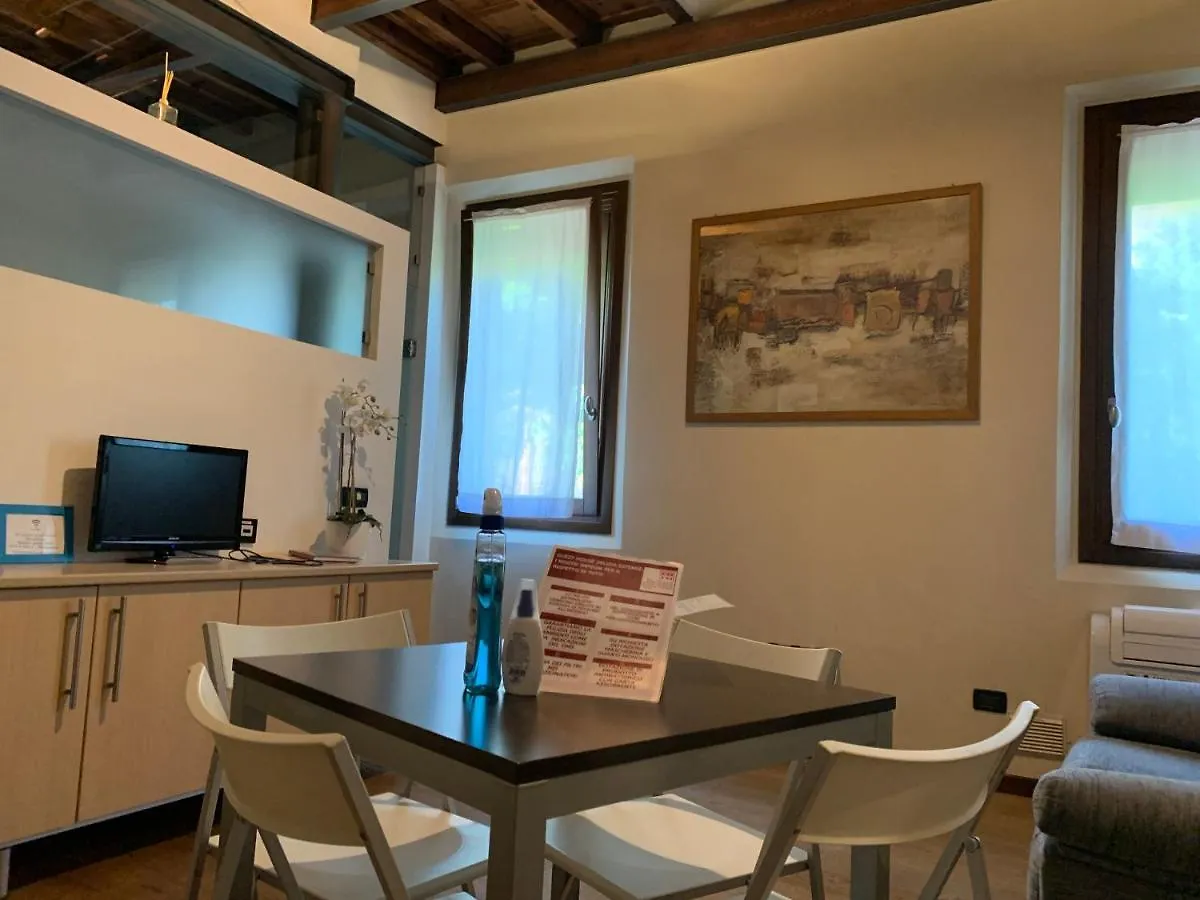 Guest House Delizia Estense Ferrara 0*,