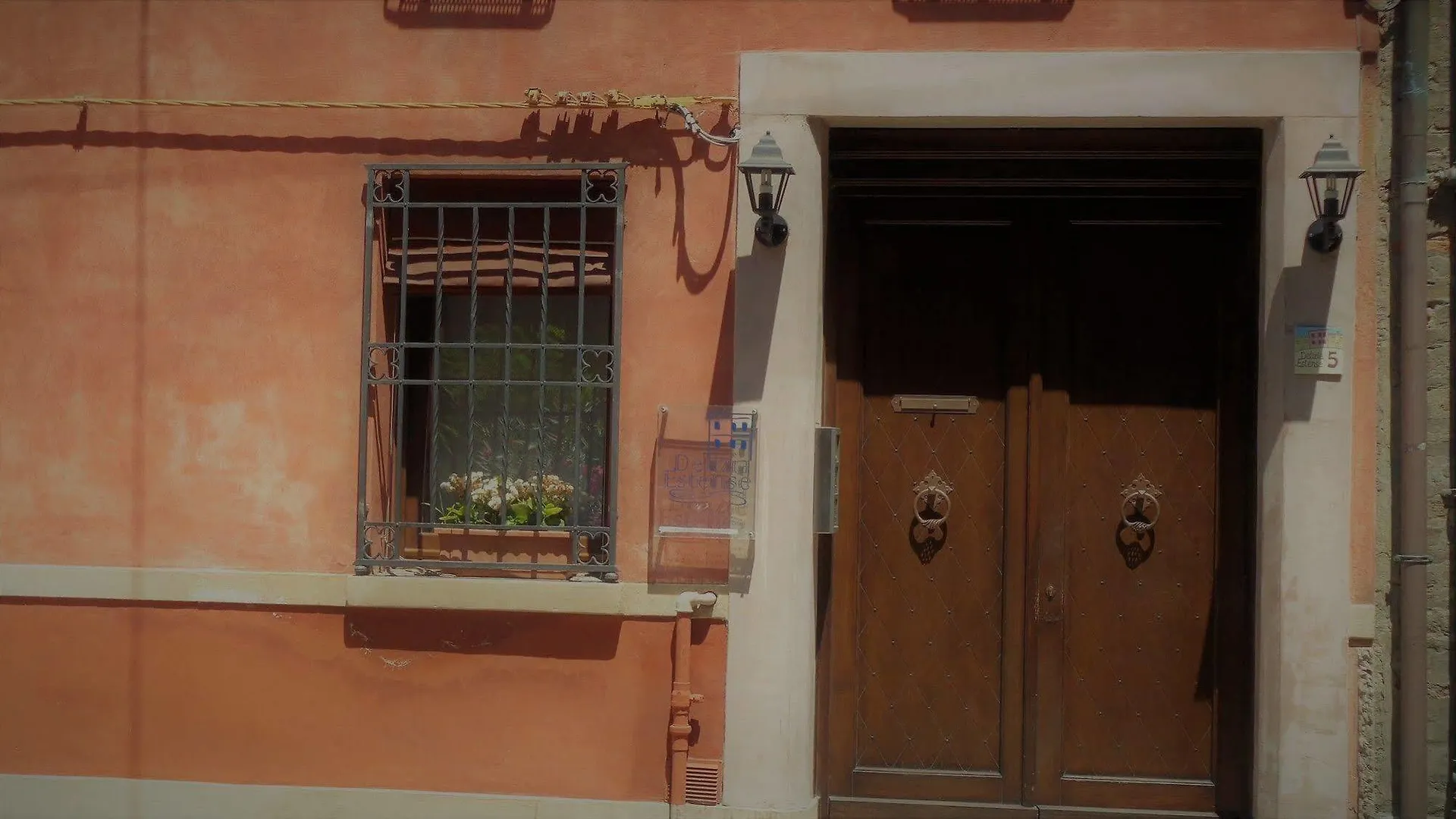 Apartment Guest House Delizia Estense Ferrara Italy